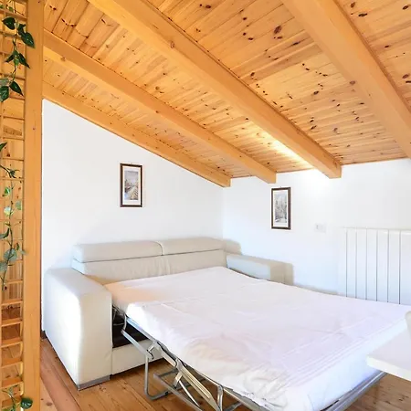 Sleeps 4 Air Con Wifi Bellagio